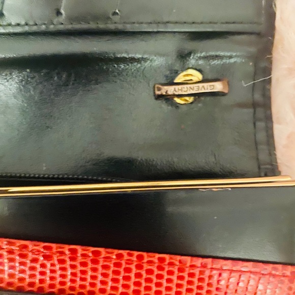 Givenchy long purse with snake skin application - Picture 5 of 14